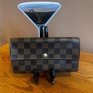 LOUIS VUITTON DAMEIR EBENE SARAH WALLET - DUST BAG INCLUDED